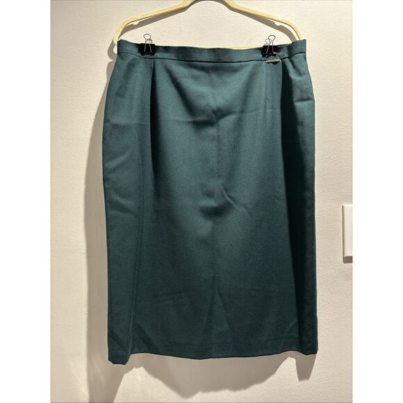 Geiger Skirt Womens Size 42 Green Wool Midi Skirt Back Slit Solid - Picture 1 of 11